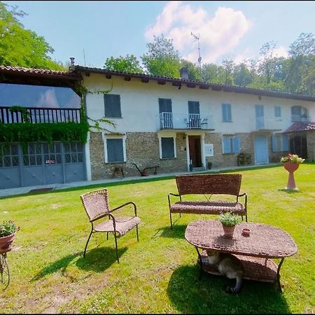 Il Mestiere Di Vivere -Casa Vacanze- Villa Santo Stefano Belbo Exteriör bild